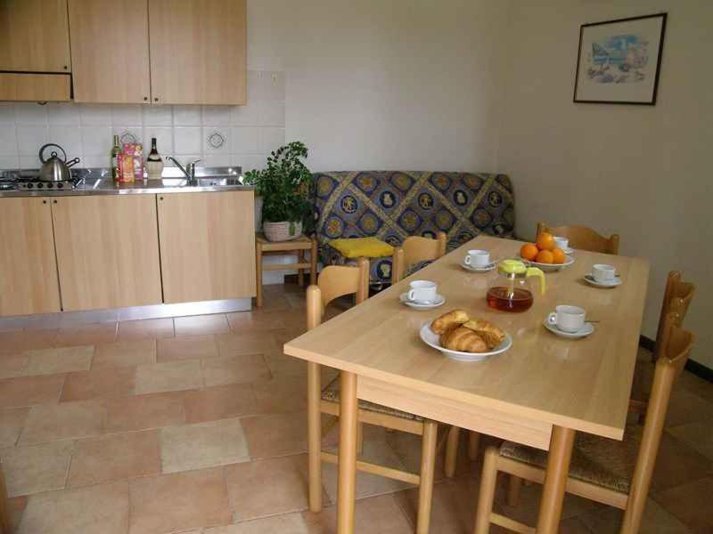 Camping Bella Italia In Peschiera Del Garda - Gardasee Apartment Exterior foto